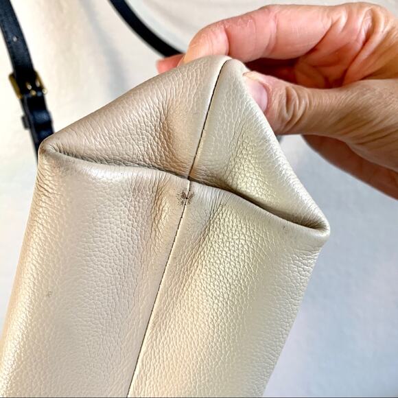 Fossil cream and snakeskin leather crossbody purse - Picture 12 of 16